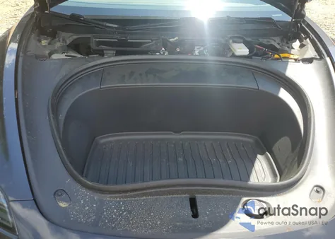 2024 Tesla Model 3 z USA, uszkodzony, nr VIN 5YJ3E1EA3RF815457